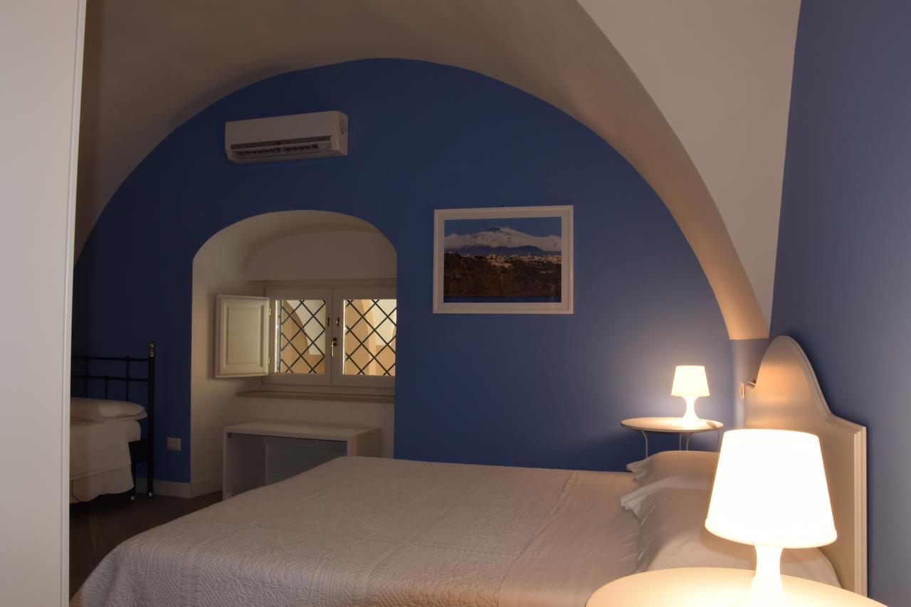Hotel Residenza Cavour à Acireale Extérieur photo