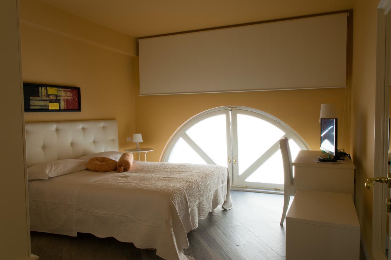Hotel Residenza Cavour à Acireale Extérieur photo